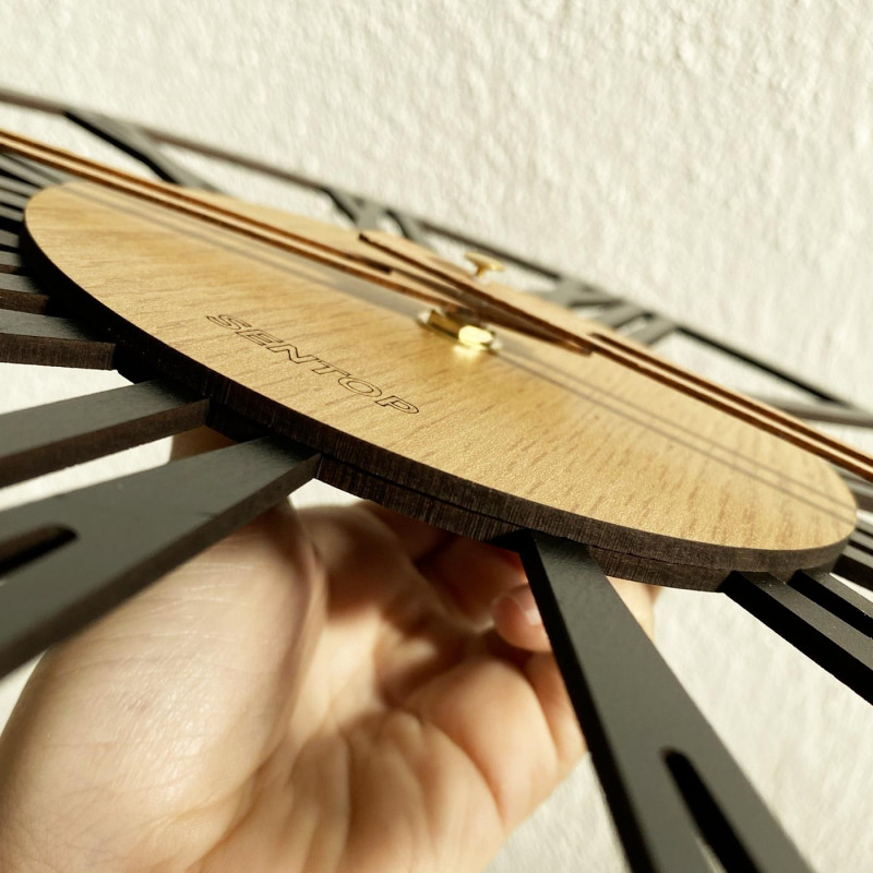 Nástěnné hodiny s římskými číslicemi dub - ORFERIG