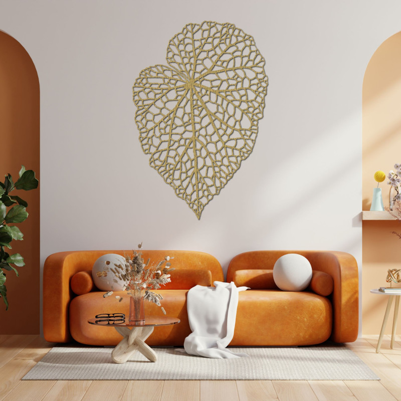 Elegantní nástěnná dekorace ze dřeva s motivem listu a přírodním designem