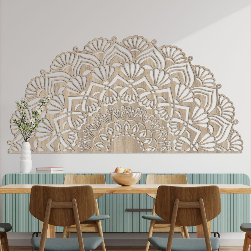 Luxusní dřevěná mandala na zeď v elegantním boho stylu interiéru