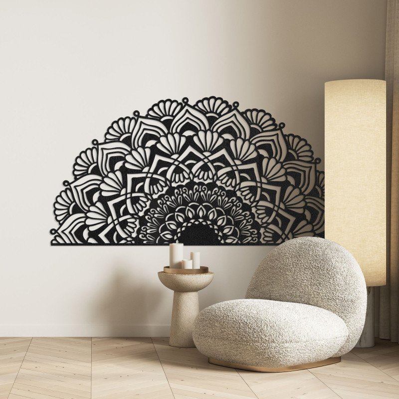 Luxusní dřevěná mandala na zeď v elegantním boho stylu interiéru