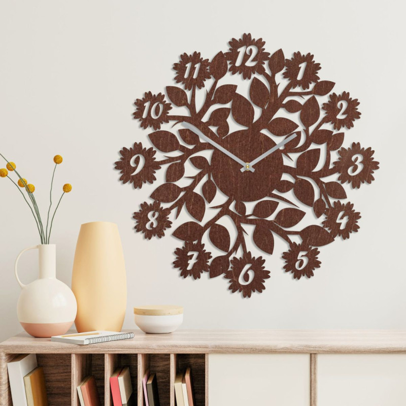 moderní hodiny s čísly, květiny