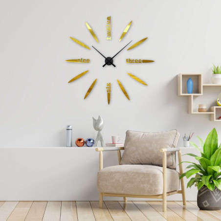 Nástěnné hodiny s trojrozměrným efektem a elegantně tvarovanými ručičkami. Nástěnné hodiny s trojrozměrným efektem a elegantně tvarovanými ručičkami.
