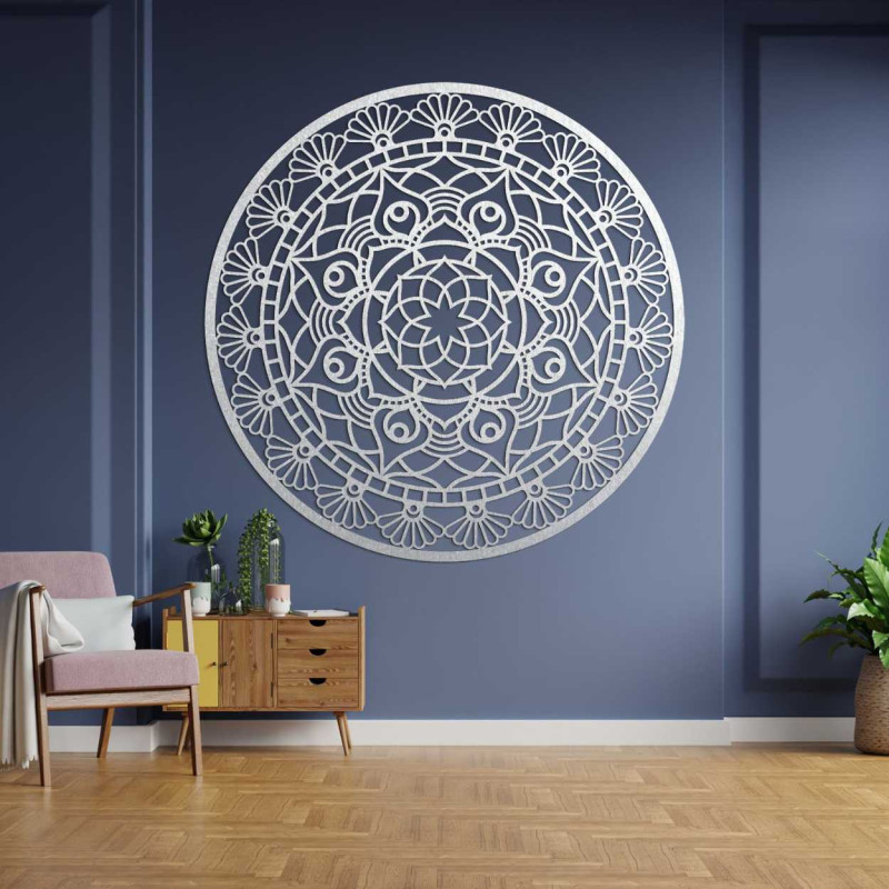 Kruhový design s jemnými liniemi a květinovými vzory, které vytvářejí harmonický celek.