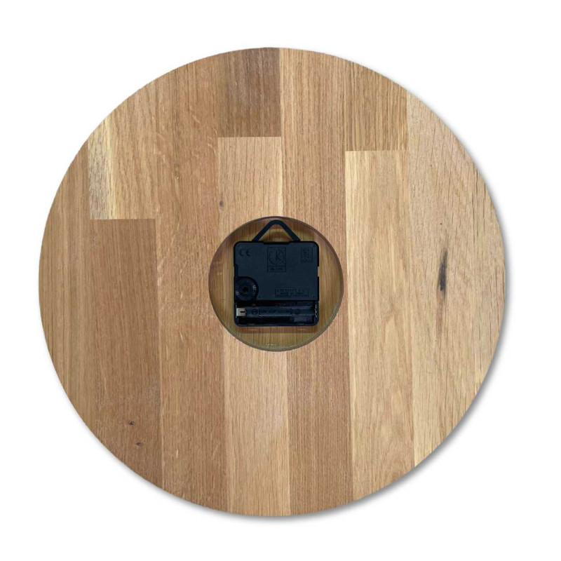 Elegantní hodiny na zeď s moderním designem