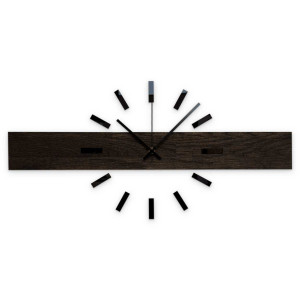 Elegantní dřevěné hodiny na zeď s minimalistickým motivem.