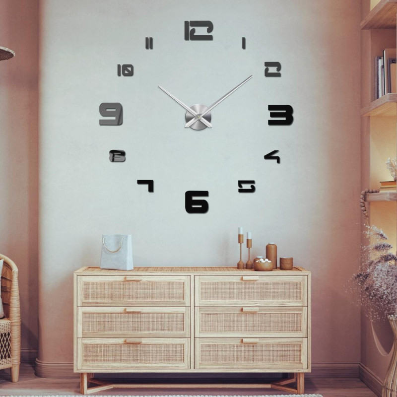 Elegantní hodiny z plexiskla, nastavitelný průměr do 130 cm.