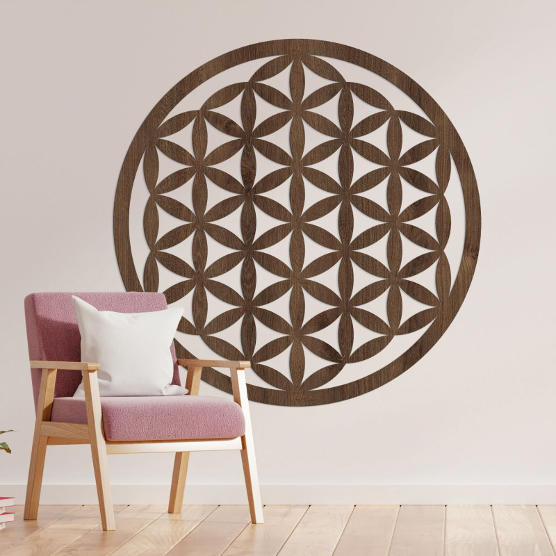 Elegantní vyřezávaná dřevěná mandala dřeví na zeď
