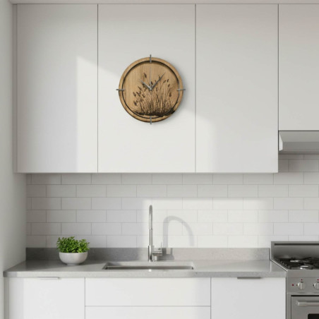 Kulaté hodiny ze dřeva s přírodním vzorem