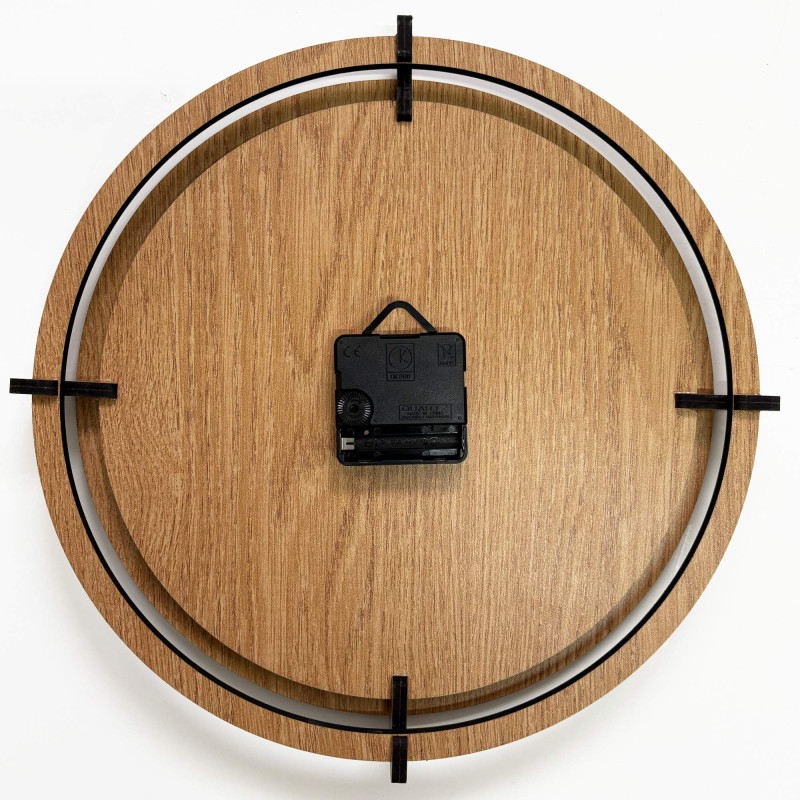 Dřevěné hodiny se sovou – stylový a originální interiérový doplněk