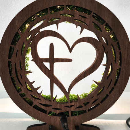 Hledáte jedinečný dárek? LED lampa s mechem a křesťanským symbolem je ideální volba.