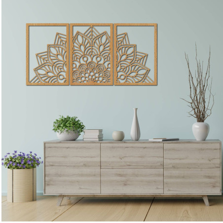 Precizně vyřezávaná mandala a hodiny. Spojení umění a přírodního materiálu.