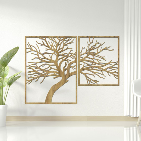 Dřevěný obraz stromu s vyřezávanými větvemi