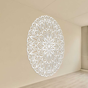 Vyřezávaná dřevěná mandala na zeď květ času - ORIN