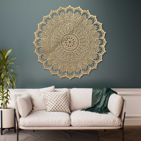 Moderní 3D mandala ze dřeva na zeď s precizním výřezem. Stylová dekorace do obývacího pokoje pro útulný a vizuálně vyvážený inte