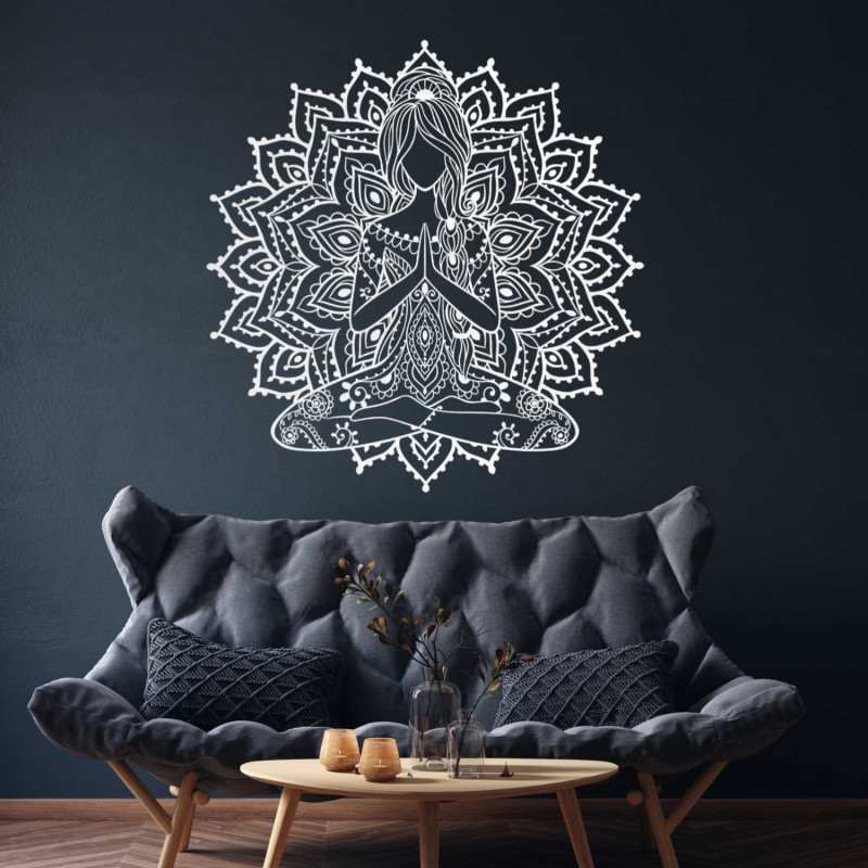 Designová dřevěná mandala s motivem jógy – 3D dekorace na zeď do obývacího pokoje s harmonickým efektem.