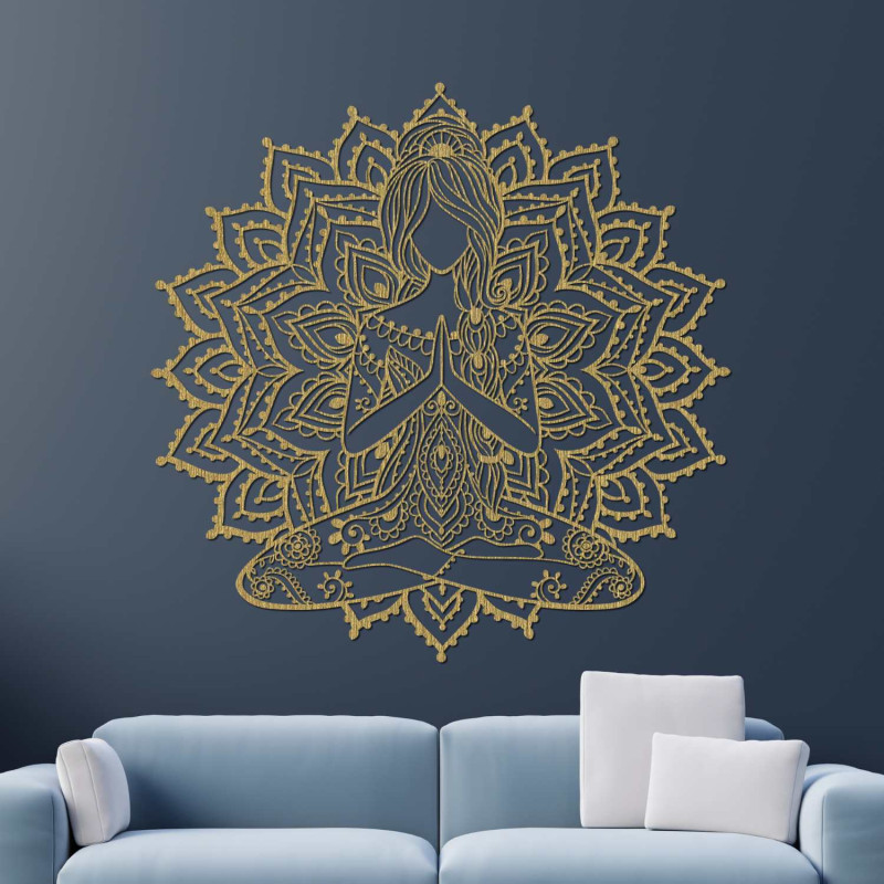Elegantní dřevěná mandala jóga žena na zeď – stylový doplněk do obývacího pokoje pro moderní design a rovnováhu.