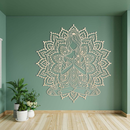 Elegantní dřevěná mandala jóga žena na zeď – stylový doplněk do obývacího pokoje pro moderní design a rovnováhu.