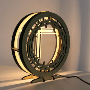 LED kříž s trnovou korunou vytvoří klid a harmonii domova.