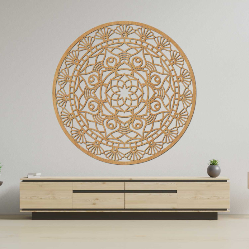 Elegantní nástěnná mandala ze dřeva s detailním ornamentálním vzorem