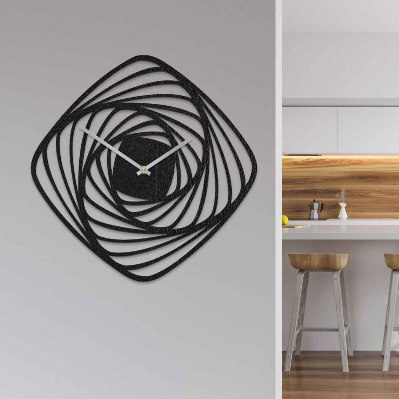 Designové nástěnné hodiny ze dřeva s abstraktním spirálovým motivem a tichým strojkem