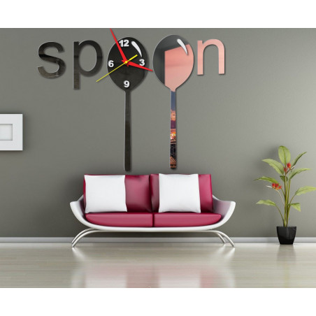 Moderní hodiny na stěnu vyrobeny z plastu. Vlastní výroba, X-momo Moderní hodiny na stěnu vyrobeny z plastu. Vlastní výroba, X-momo